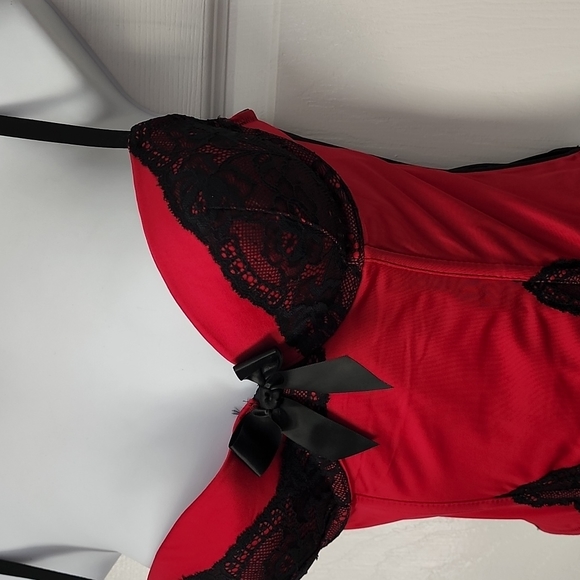 Gilligan & Omalley corset and garter set - Picture 2 of 6